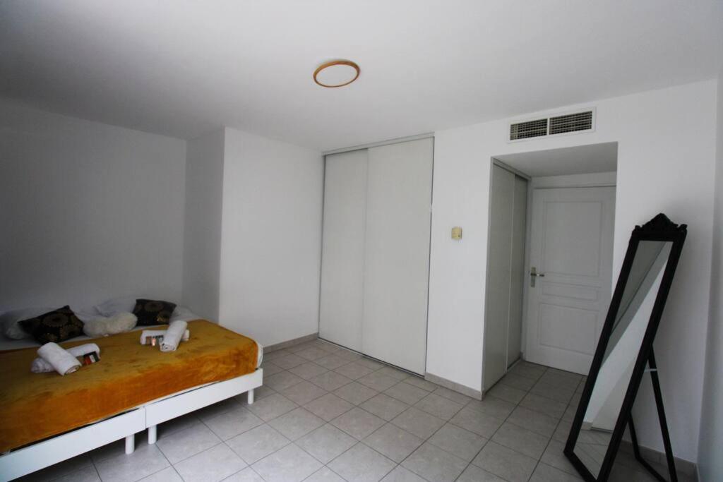 Palais De La Mer Yourhosthelper Apartment อองทีบส์ ภายนอก รูปภาพ