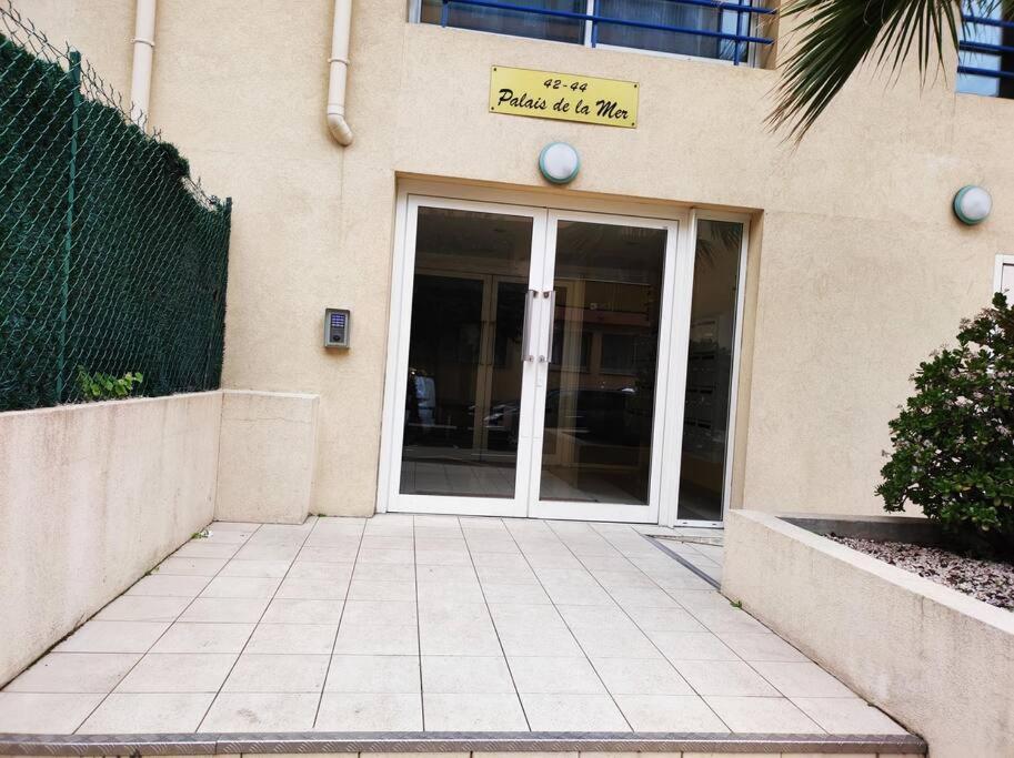 Palais De La Mer Yourhosthelper Apartment อองทีบส์ ภายนอก รูปภาพ