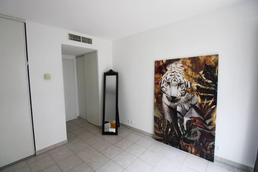 Palais De La Mer Yourhosthelper Apartment อองทีบส์ ภายนอก รูปภาพ